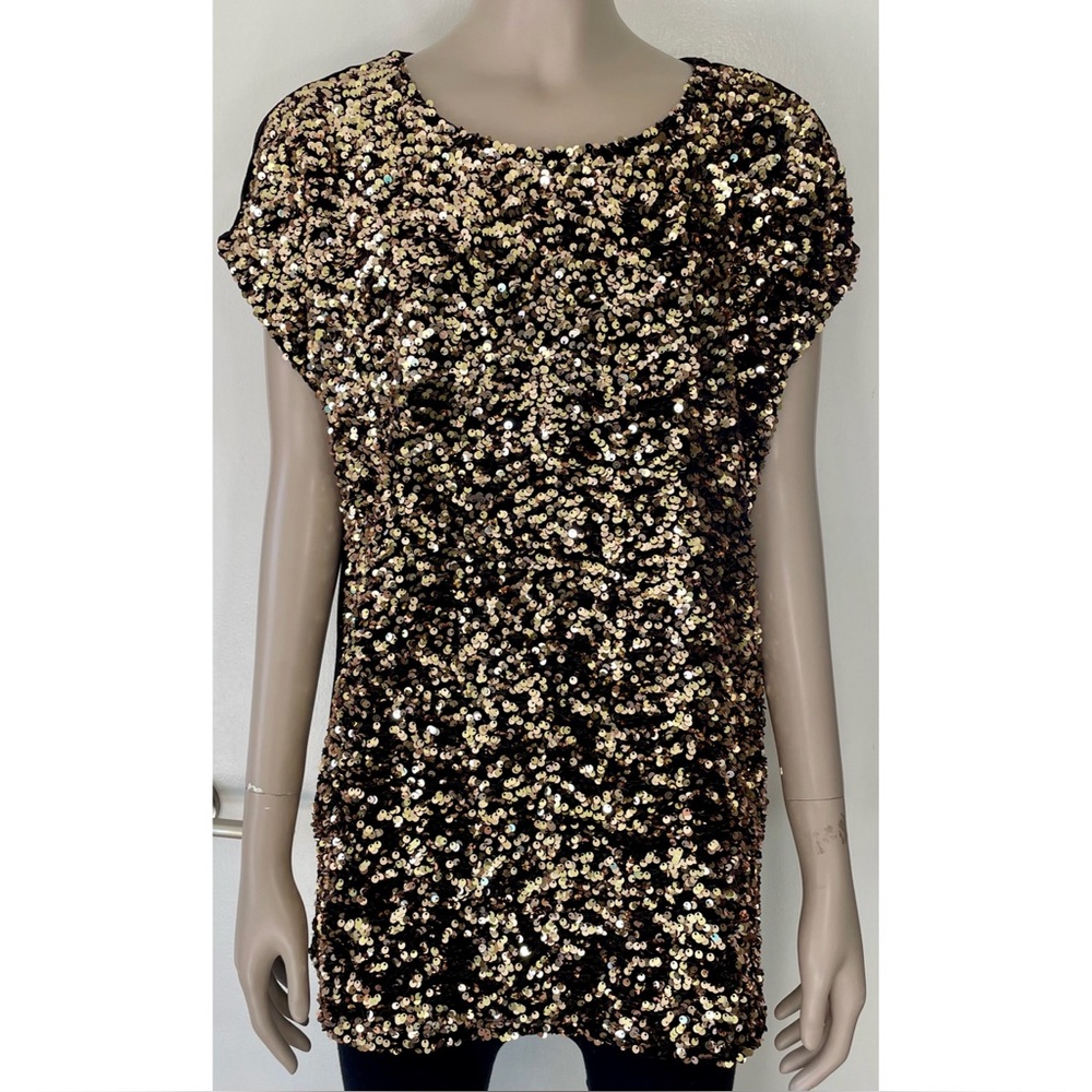 Cable & Gauge Gold Sequin Velvet Top NWT!